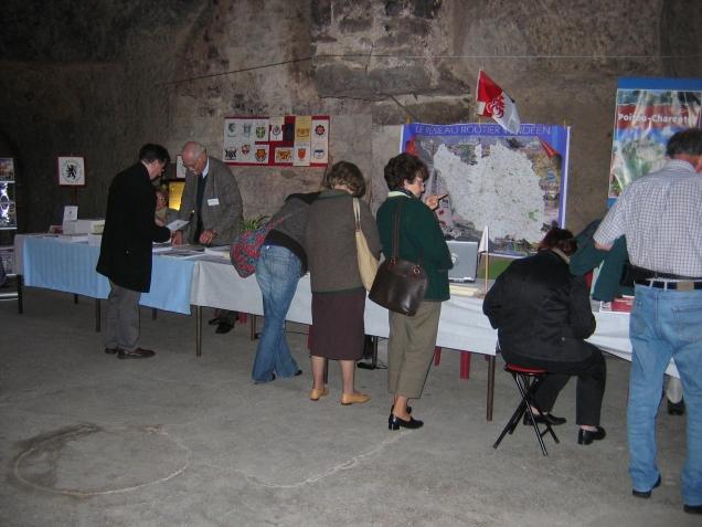 Saumur 2008 - les stands des cercles régionaux