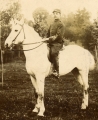 Eugène & son cheval Banane